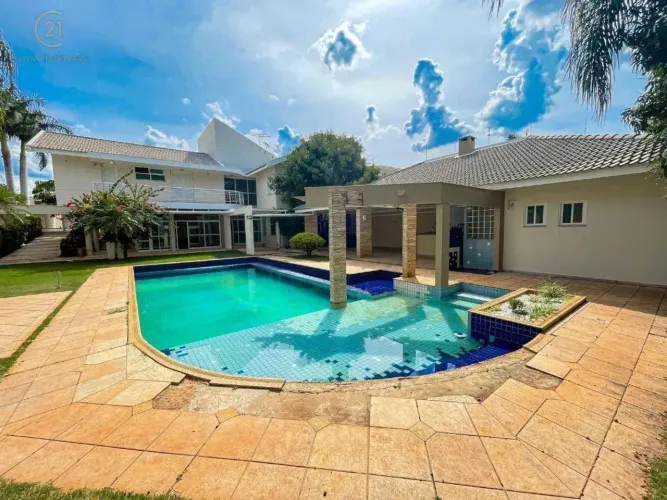 Casa para alugar em Londrina, Tucano, com 5 suítes, com 596 m²