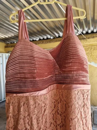 Vestido semi novo social 