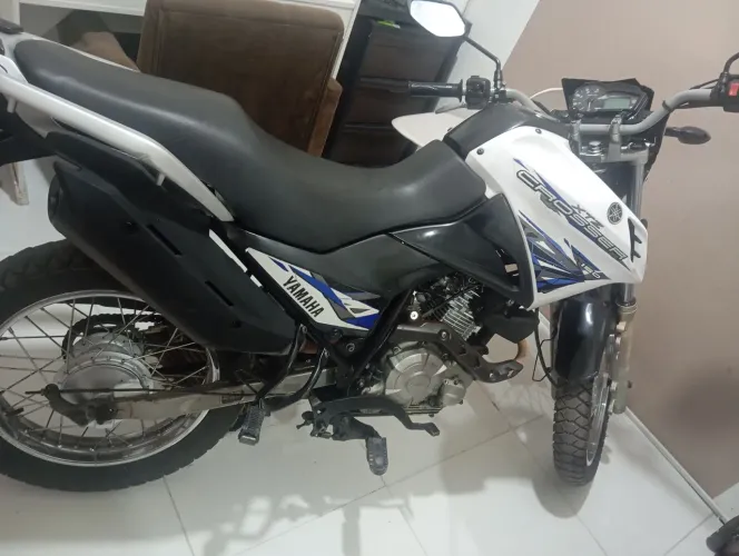 Vendo ou troco Yamaha Crosse 150!