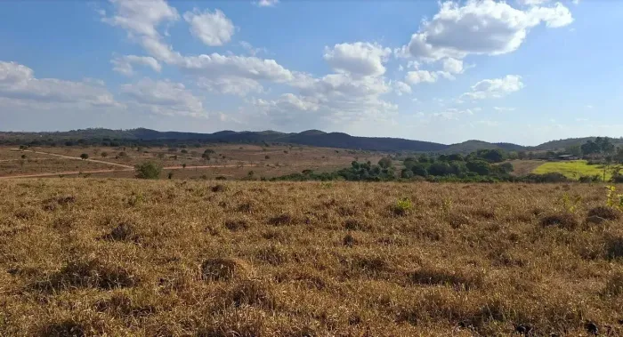 Imóvel para venda tem 1000 metros quadrados em Funilândia - Funilândia - MG