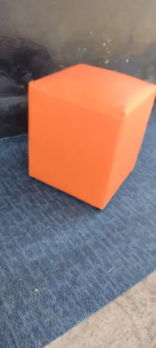 Puff Quadrado (NÃO FAZEMOS ENTREGA)