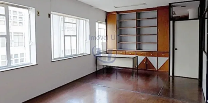 PRA VENDER SALA COMERCIAL 3 MINUTOS DO METRO REPÚBLICA/180M²/R$ 700K