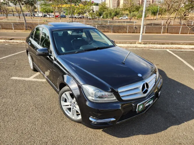 Mercedes-Benz C-200 CGI Sport 1.8 TB 16V 184cv Aut. 2014