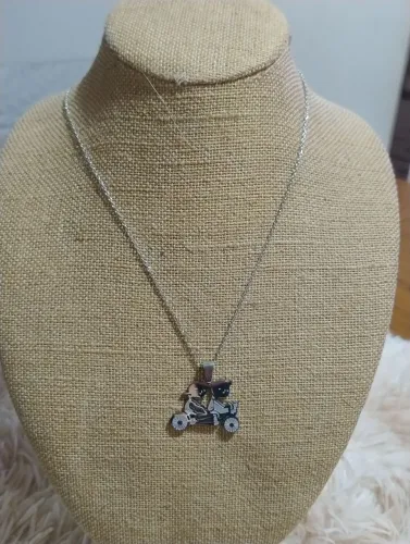 Colar de aço inoxidável com pingente de casal em bicicleta