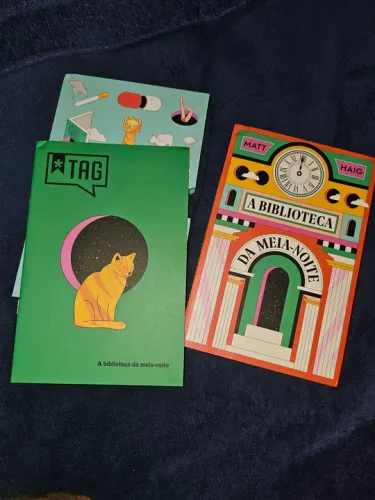 Biblioteca da 00hr, pequena loja de venenos, alguém que vc conhece