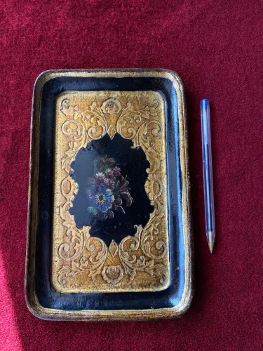 Pequena bandeja italiana em madeira (ref: 102)