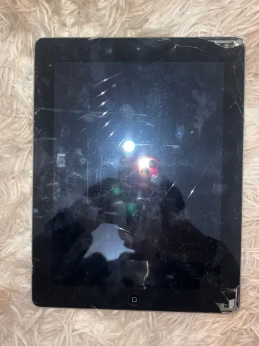 iPad Apple com Tela Danificada