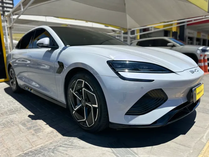 SEAL AWD GS  Ano 24/25 ( apenas 20 mil km ) oportunidade!!