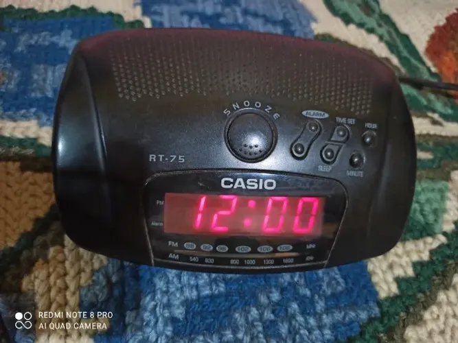 Rádio relogio cásio