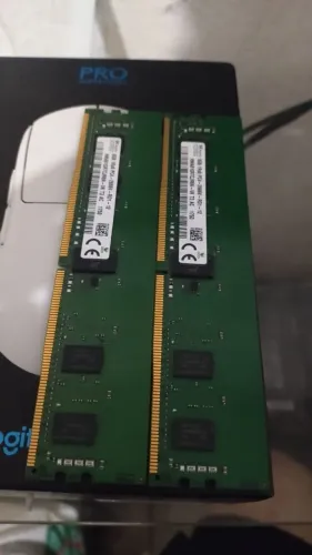 Memória RAM 16GB DDR4 