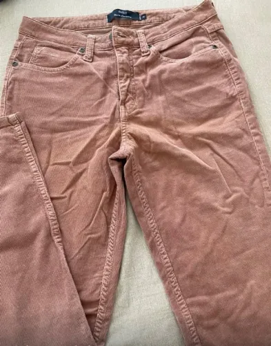 Calça em veludo e outra Corino TAM 38 lindas e imperáveis