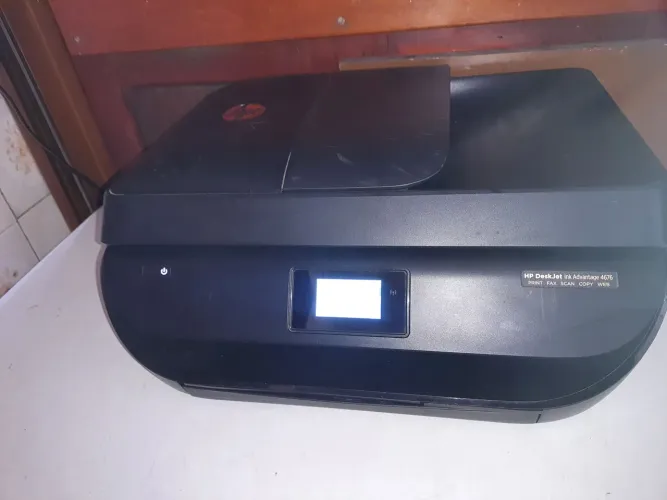 Multifuncional Hp Deskjet Ink Advantage 4676 Liga com Defeito! Leiam.