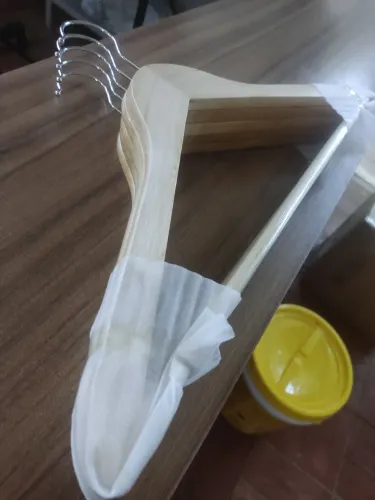 Cabides de Madeira com protetor