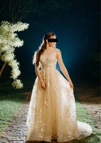 Vestido Noiva Evasê Champanhe Em Linha A