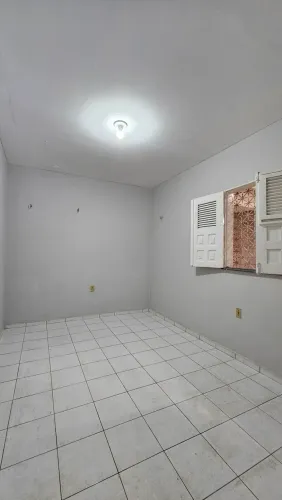 ALUGO CASA NO CENTRO EM CAMPO MAIOR-PI