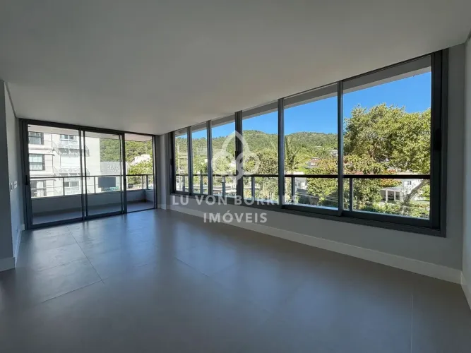 Apartamento à venda no bairro Jurerê - Florianópolis/SC