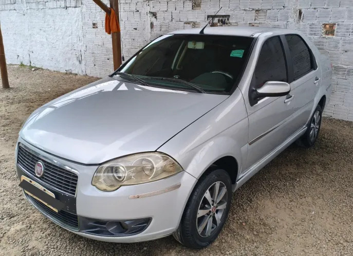 Vendo Siena Tetrafuel 2008 por 19000