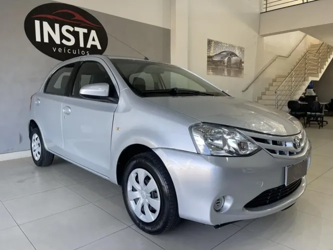 Toyota Etios XS 1.5 Flex 16V 5P Mec. 2016