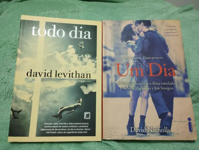 Livros 'Todo Dia' e 'Um Dia'