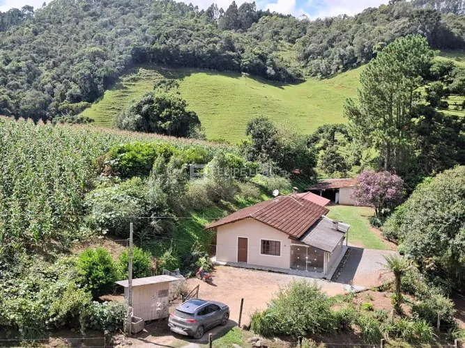 Sítio em Invernadinha - Rancho Queimado