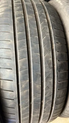 Pneu 275/60/20 Bridgestone de 90 % vida útil