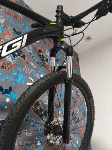 Suspensão RochShox judy