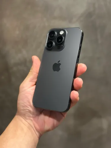 iPhone 15 Pro de 256gb preto impecável