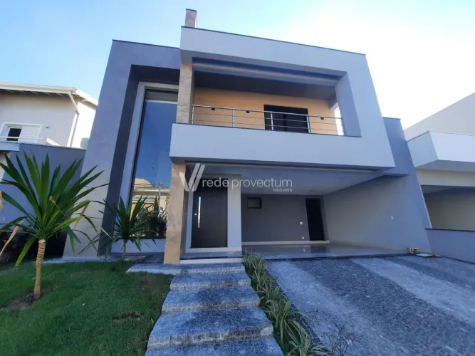 Casa à Venda em Condomínio no Pinheiros em Valinhos/SP