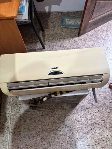 Vendo AR Condicionado
