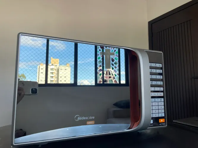 Microondas Midea liva grill 30L 220V