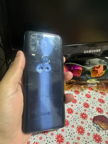 Moto One Action - 128 GB Linha na tela