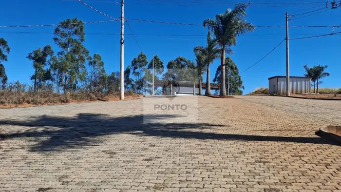 Excelente Lote 1000 m2 Queluzito MG