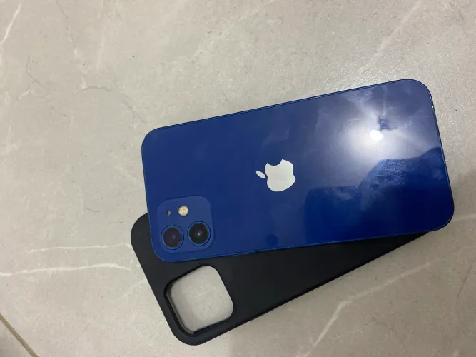 Vendo ou troco iPhone 12 por Mizuno Vietnã 