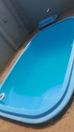 Piscina 4 metros completa com casa de máquina
