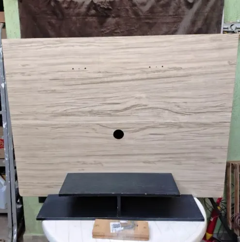 OPORTUNIDADE: Painel TV Design Minimalista (Estilo Industrial Clean)