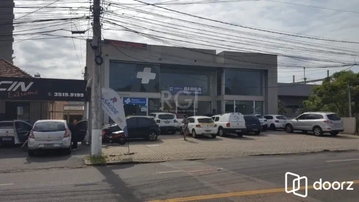Loja para Venda - 210m², 0 dormitórios, 2 vagas - São Sebastião