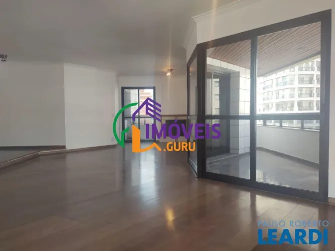 APARTAMENTO - MOEMA - SP