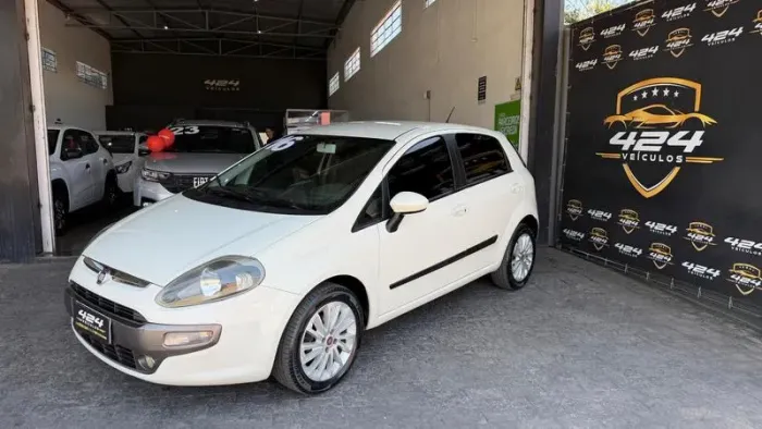 Fiat Punto Essence 1.6 Flex 16V 5P 2016