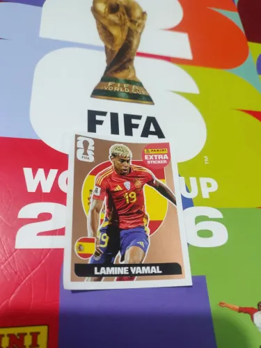 lamine yamal bronze ( figurinha extra panini )