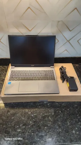 Notebook ACER 5 i3 13° 8gb ddr5 256gb ssd m2 com nota e garantia.