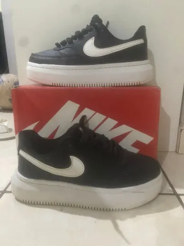 Tênis Nike Court Vision Alta Preto