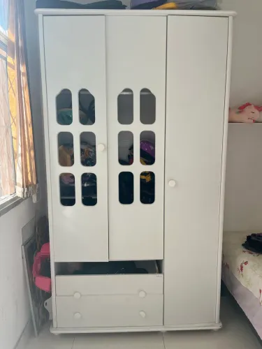Guarda roupa infantil