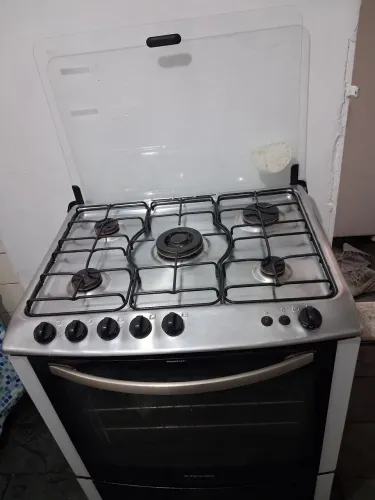 Fogao Electrolux  5 bocas