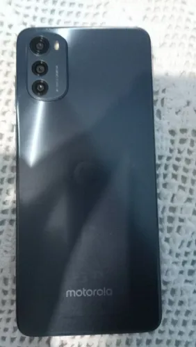 Celular motoE32 seminovo 