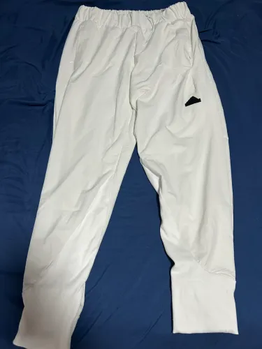 Calça adidas ZNE