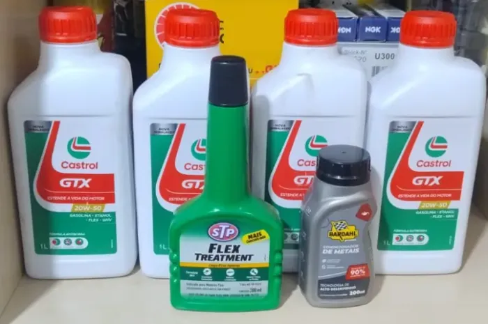 Óleo Castrol 20w50 4 unidades. Combo proteção de motor.