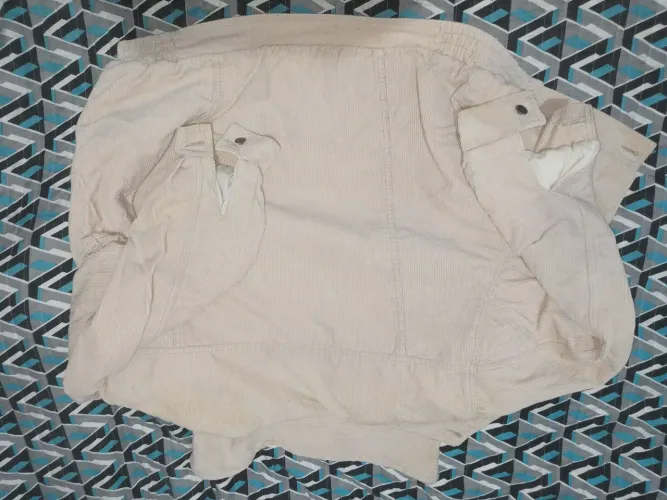 Casaco 100% algodão, forrado, cor bege, tam GD, VICUNHA ... Semi novo<br>R$65.00