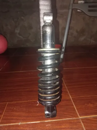 Vende-se amortecedor da NXR Bros 150,160 e da XRE