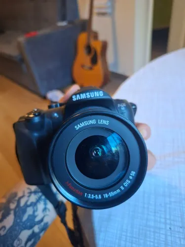 Câmera Fotográfica Samsung NX + Lente 18-55mm II OIS i-Function