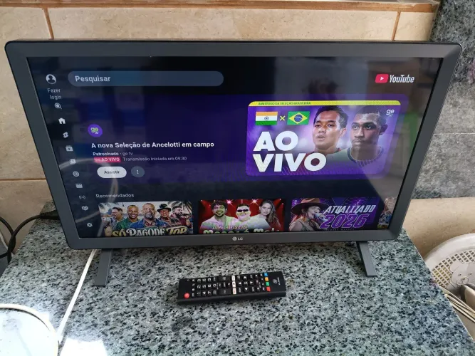 Vendo Smart TV Monitor 24 polegadas, HD LED LG 24TL520S-PS, com 2 HDMI e 2 USB. Leia.